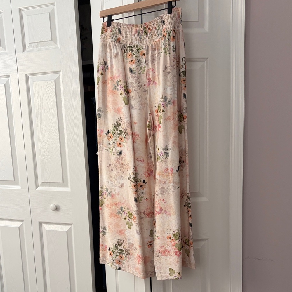 Aakaa Floral Print High Waisted Wide-Leg Pants - Picture 2 of 9